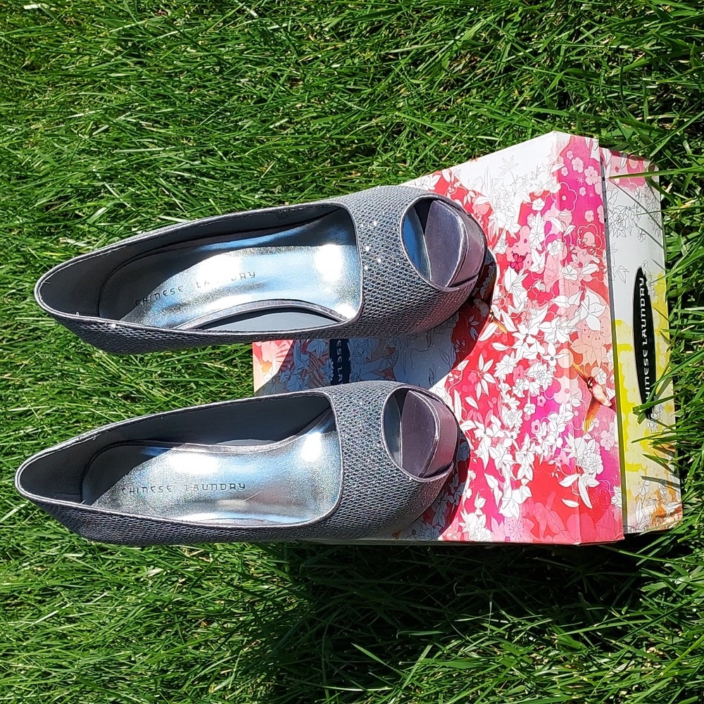 Sliver glitzy heels